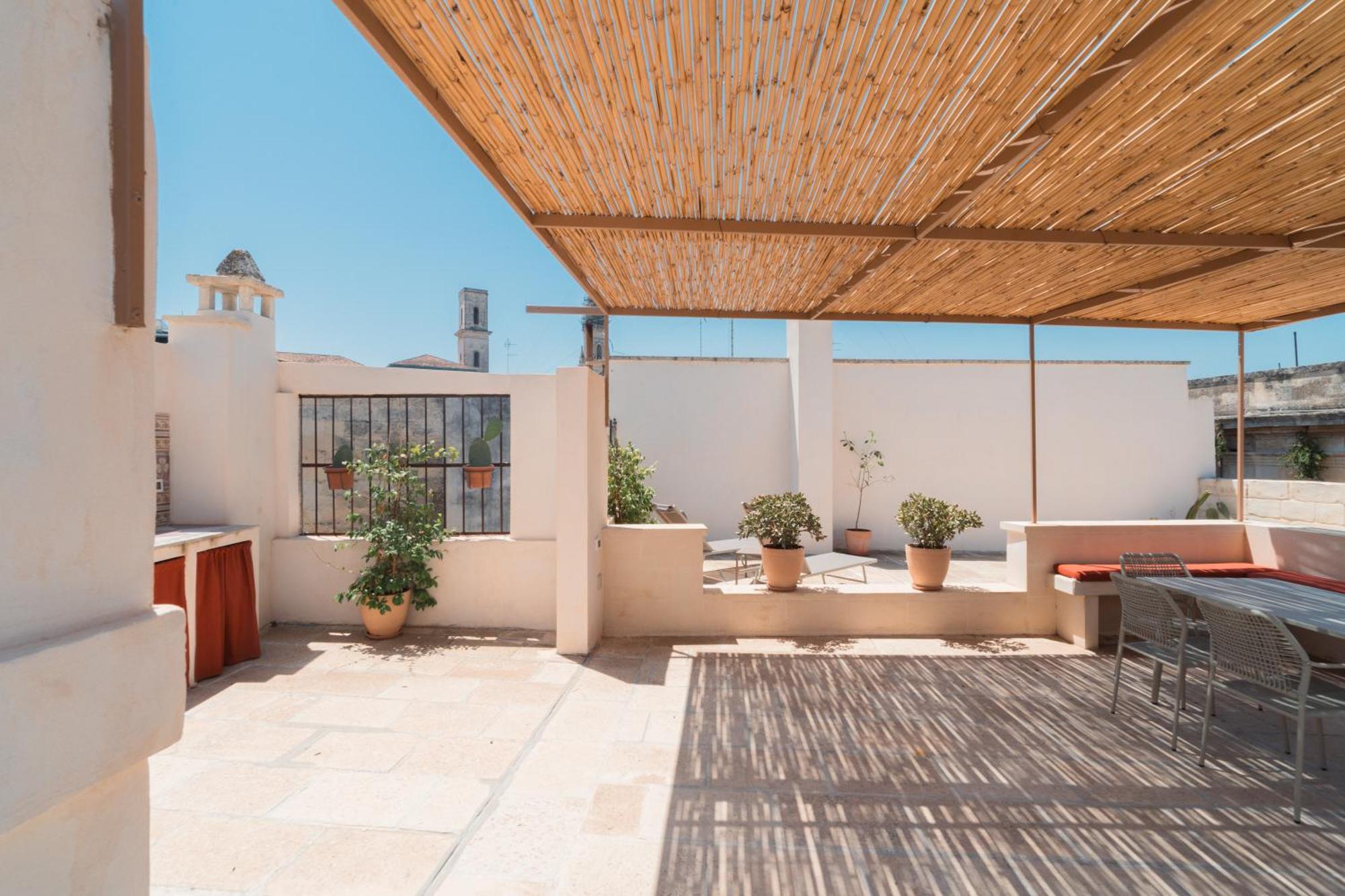 Lotus Apartment & Rooftop By Residence Colibri Lecce Dış mekan fotoğraf